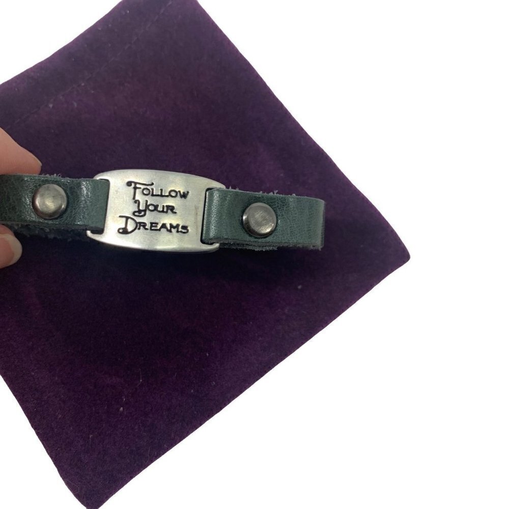 * Follow Your Dreams Siany leather and metal stamped bracelet